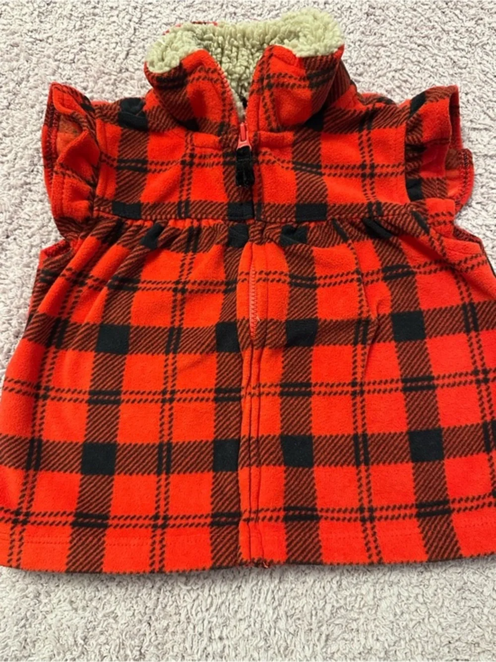 ❤️🖤 Carter’s Buffalo Plaid Sherpa Fleece Vest Red Black Girls 12M *